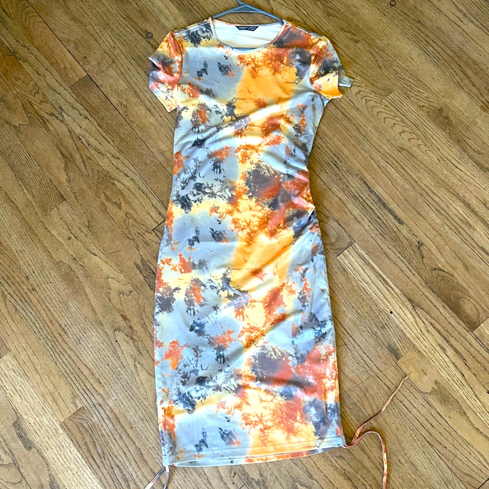 SHEIN maxi/mini dress. Size large.